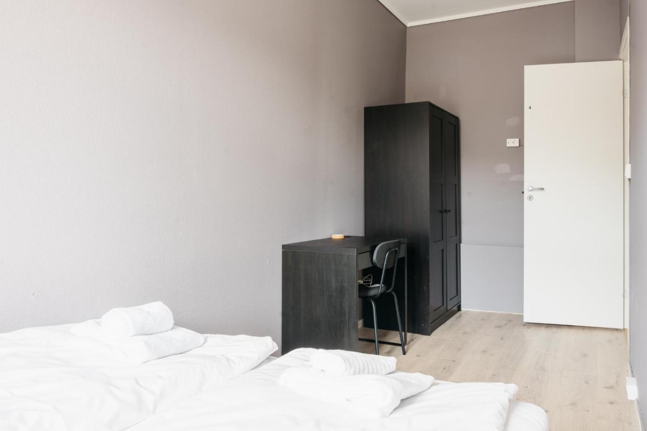 S54 - Private Rooms In The City Center ベルゲン エクステリア 写真