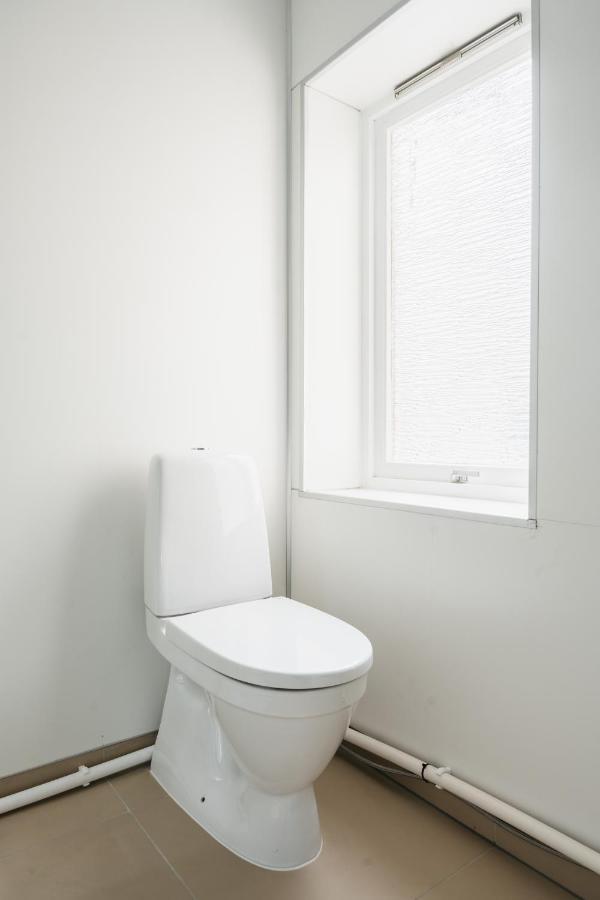 S54 - Private Rooms In The City Center ベルゲン エクステリア 写真