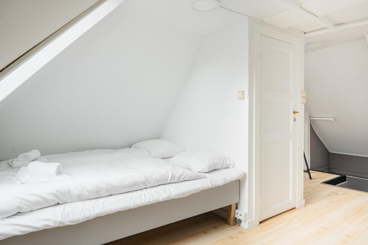 S54 - Private Rooms In The City Center ベルゲン エクステリア 写真
