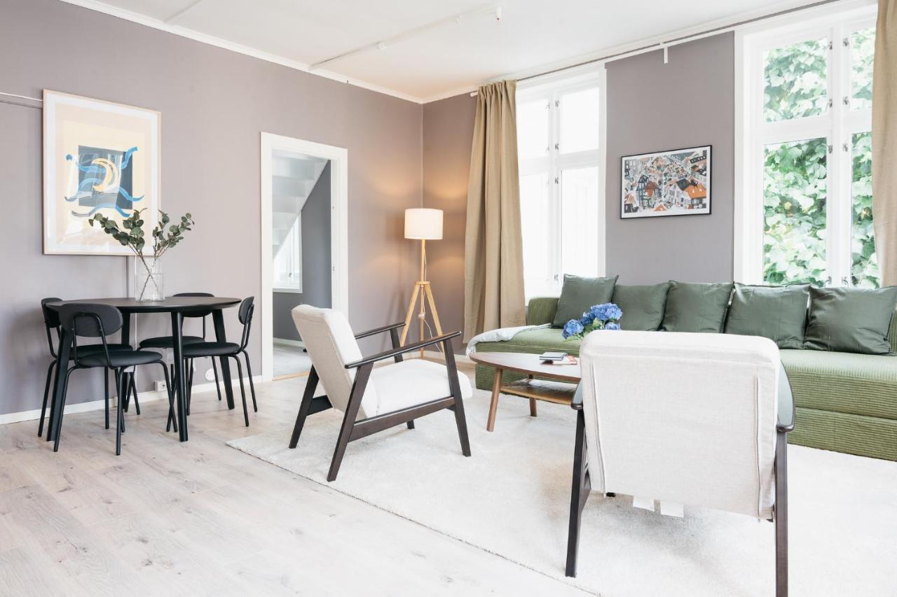 S54 - Private Rooms In The City Center ベルゲン エクステリア 写真