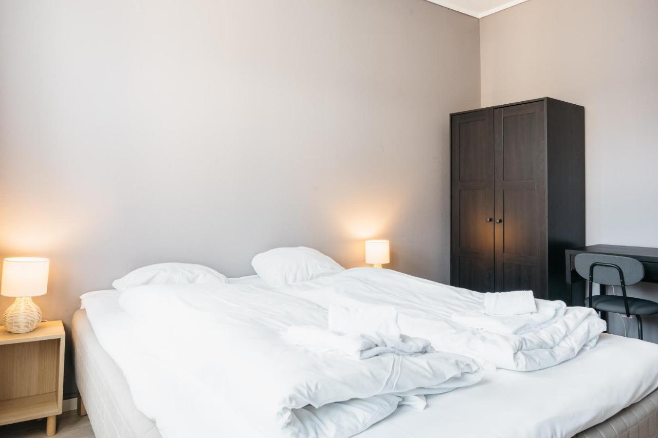 S54 - Private Rooms In The City Center ベルゲン エクステリア 写真