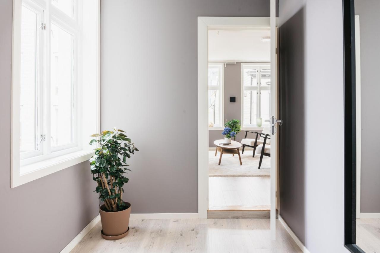 S54 - Private Rooms In The City Center ベルゲン エクステリア 写真